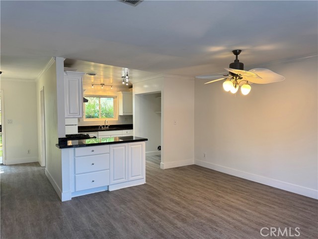 Detail Gallery Image 7 of 19 For 644 E Lee Pl, Azusa,  CA 91702 - 4 Beds | 3 Baths