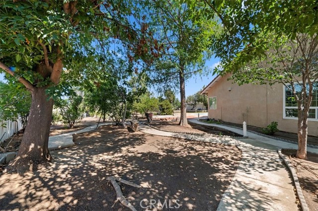 22711 Pebblestone Drive, Nuevo CA: https://media.crmls.org/medias/8ddbd214-1b7d-4a50-b878-72ad224bed96.jpg