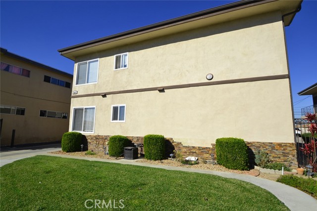 MLS# SB23184571