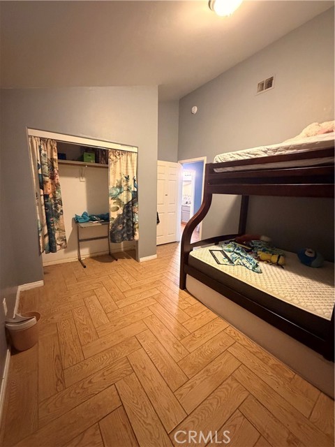 Detail Gallery Image 5 of 6 For 603 Calle Del Sol, Bakersfield,  CA 93307 - 4 Beds | 2 Baths