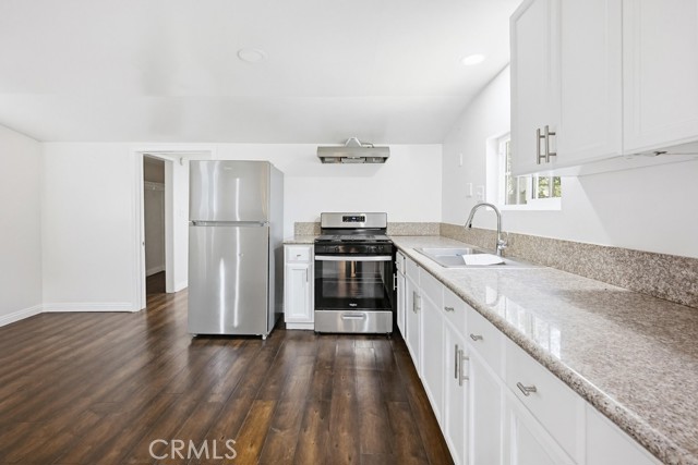 22951 Redwood, Crestline, CA 92325