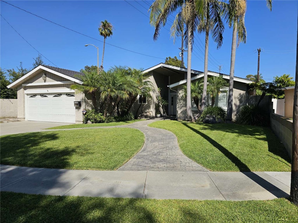 2350 Faust Avenue, Long Beach, California 90815, 3 Bedrooms Bedrooms, ,2 BathroomsBathrooms,Single Family Residence,For Sale,Faust,FR24177093