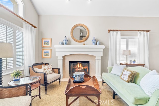 22432 Rosebriar, Mission Viejo CA: https://media.crmls.org/medias/8dde50e0-184f-4b66-a1c7-1b72658051a1.jpg
