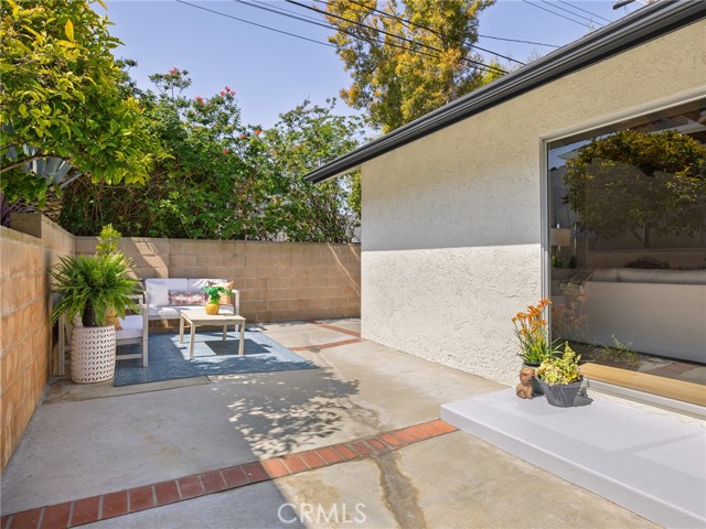 5526 Halison St, Torrance CA: https://media.crmls.org/medias/8de25b83-27f5-4a67-82d4-44903afc2243.jpg