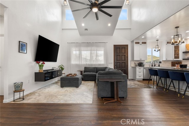 Detail Gallery Image 9 of 71 For 49111 Paradise, Morongo Valley,  CA 92256 - 3 Beds | 2/1 Baths