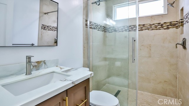 9201 Wintergreen Circle, Fountain Valley CA: https://media.crmls.org/medias/8de300c9-1e40-4b7a-b62d-c5820d98113b.jpg