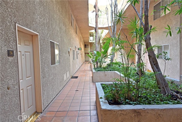 15114 Sherman Way, 114 photo 9