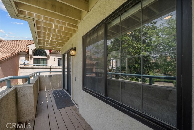 18114 Erik Court, Canyon Country CA: https://media.crmls.org/medias/8de60582-8264-4247-b24f-934a5bb20199.jpg
