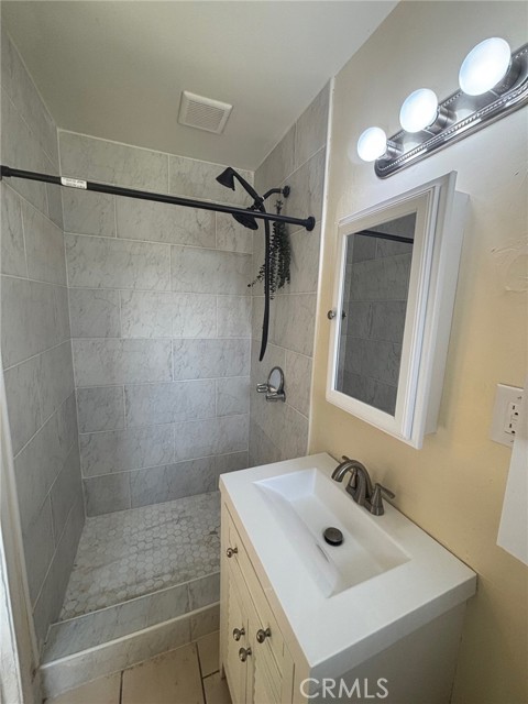 Detail Gallery Image 13 of 20 For 1402 Stevely Ave, Long Beach,  CA 90815 - 3 Beds | 2 Baths