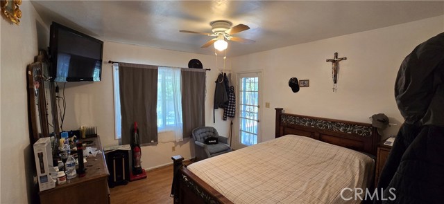 6718 Del Rosa Avenue, San Bernardino CA: https://media.crmls.org/medias/8de82e87-0f8c-4442-b08c-9bd58cba7ec4.jpg