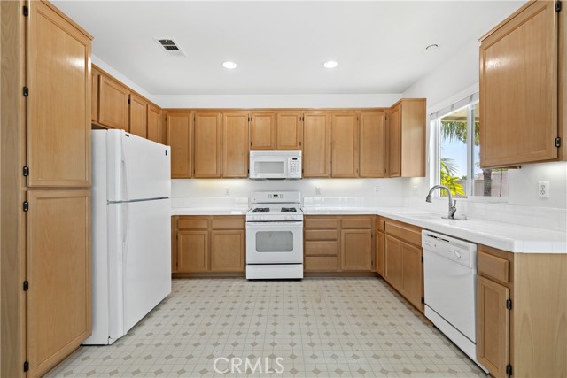 Detail Gallery Image 11 of 49 For 27769 Panorama Hills Dr, Menifee,  CA 92584 - 2 Beds | 2 Baths