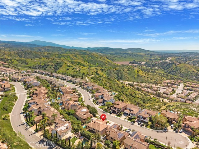 Detail Gallery Image 2 of 28 For 2463 N Eaton Ct, Orange,  CA 92867 - 5 Beds | 3 Baths