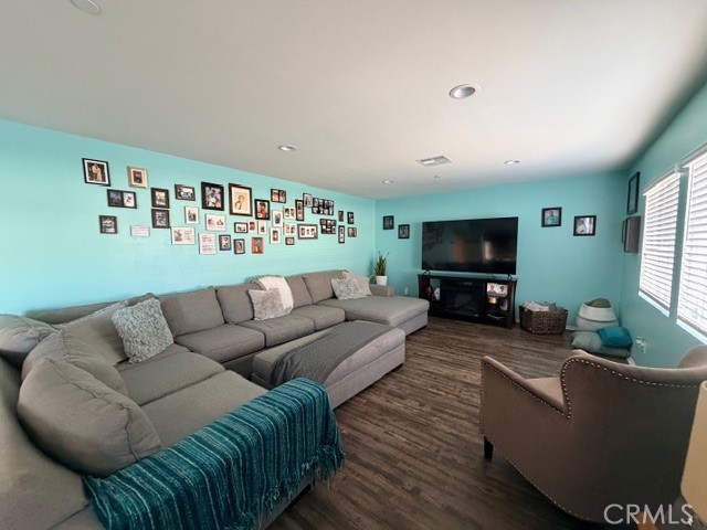 Detail Gallery Image 6 of 19 For 29451 Beeler, Winchester,  CA 92596 - 3 Beds | 2/1 Baths