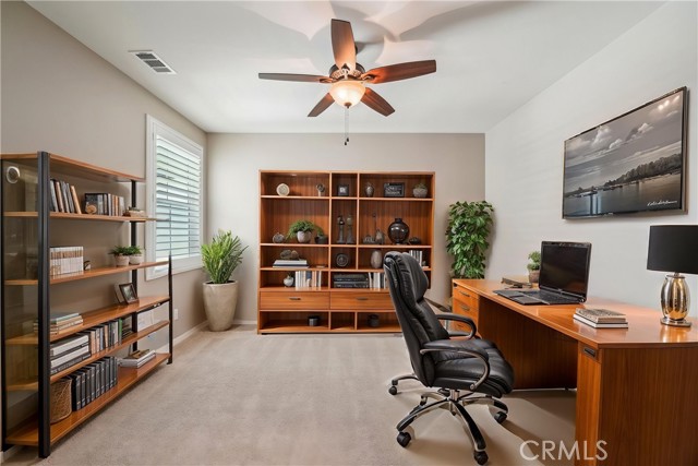 6125 Coopers Hawk Drive, Jurupa Valley CA: https://media.crmls.org/medias/8deaee92-9b43-416d-98b8-0a8f269ea59d.jpg
