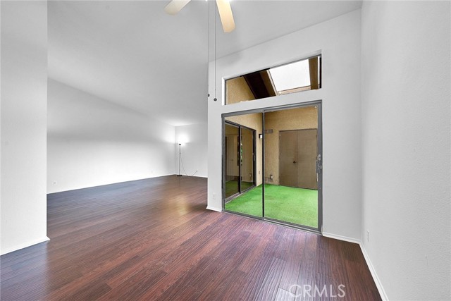 Detail Gallery Image 5 of 30 For 15922 Alta Vista Dr #C,  La Mirada,  CA 90638 - 2 Beds | 2 Baths