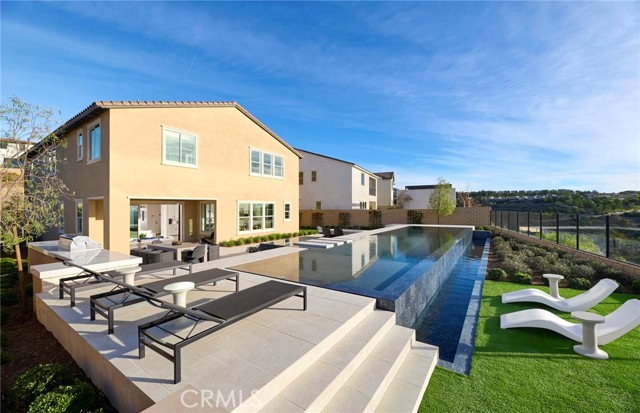 Front Image Thumbnail for CRIV25276893