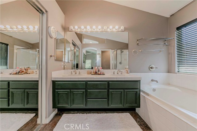 2061 S Sawgrass Court, La Habra CA: https://media.crmls.org/medias/8debd89a-95c1-469a-ad71-79de91f80db9.jpg