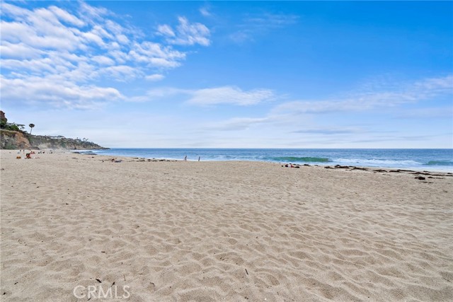 31925 S COAST Highway, Laguna Beach CA: https://media.crmls.org/medias/8deccf32-e5f1-472e-ba00-f92af652314a.jpg