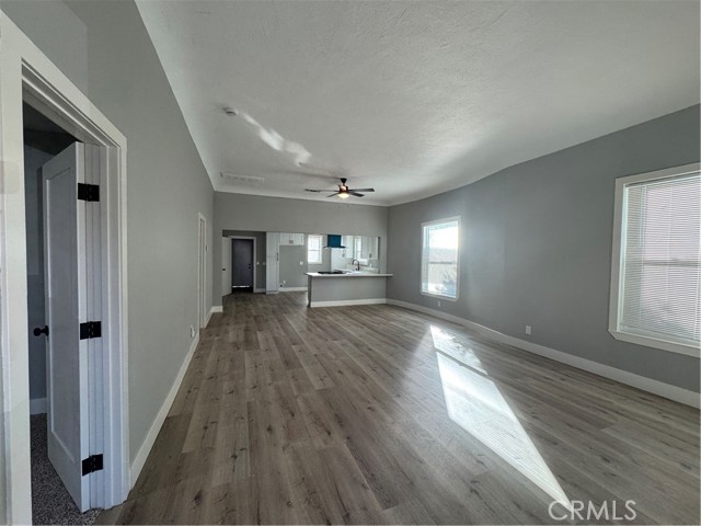 Detail Gallery Image 3 of 23 For 428 N Clark St, Fresno,  CA 93701 - 3 Beds | 1 Baths