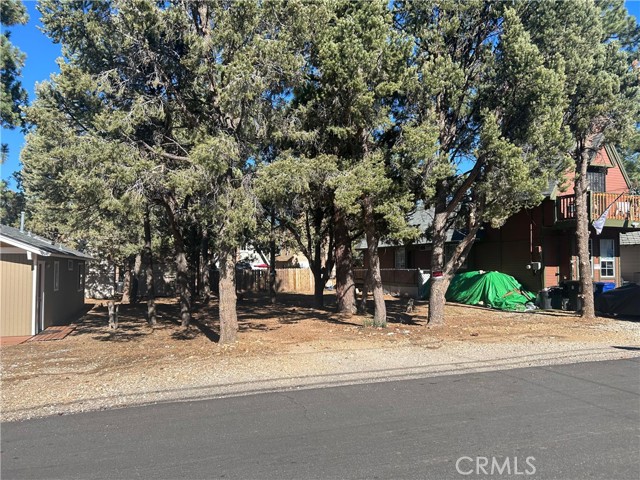177 Sunset Lane, Big Bear CA: https://media.crmls.org/medias/8ded012b-6feb-4ba0-b703-173175443ccc.jpg