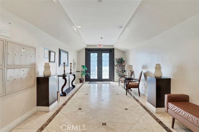 Detail Gallery Image 33 of 36 For 9049 Alcott St #204,  Los Angeles,  CA 90035 - 3 Beds | 2/1 Baths