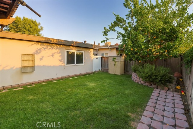 24961 Express Drive, Laguna Hills CA: https://media.crmls.org/medias/8defaf1a-67ce-4c00-b224-54af71cc9123.jpg