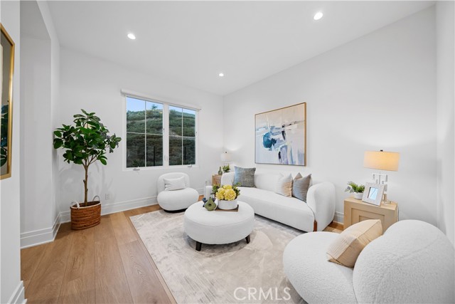 101 Lustro, Irvine CA: https://media.crmls.org/medias/8defc428-bf58-4279-abfe-69c8155606d3.jpg