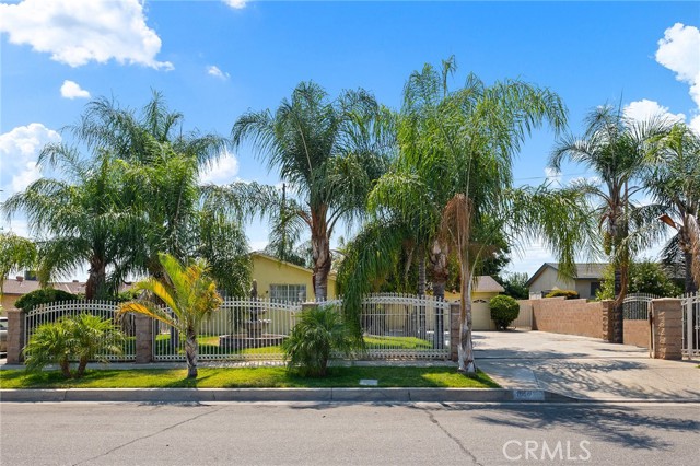 Detail Gallery Image 3 of 20 For 7020 Argyle Ave, San Bernardino,  CA 92404 - 4 Beds | 2 Baths