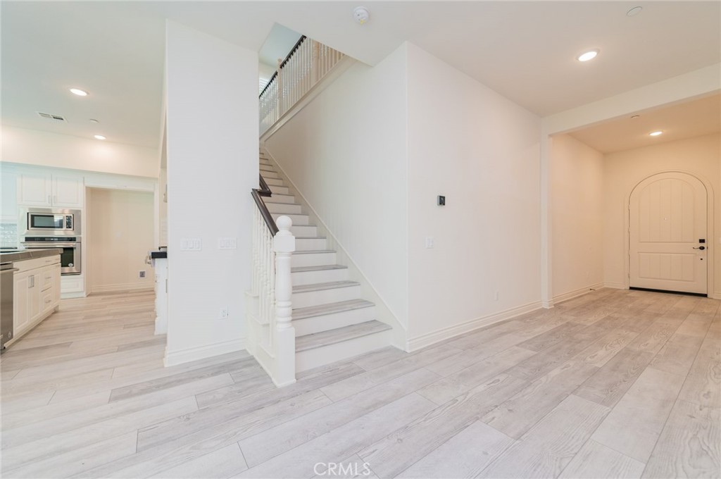 MLS #OC25255909 image #10