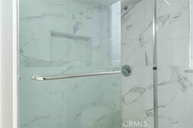 Detail Gallery Image 15 of 31 For 4 Carrol Ave, Irvine,  CA 92614 - 4 Beds | 2/1 Baths