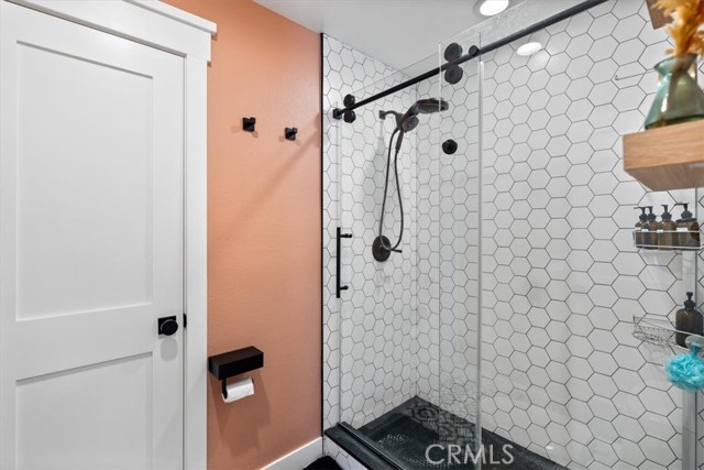 16873 Donwest, Tustin CA: https://media.crmls.org/medias/8df35301-02e0-44fc-92f3-9769b5c7a2d9.jpg