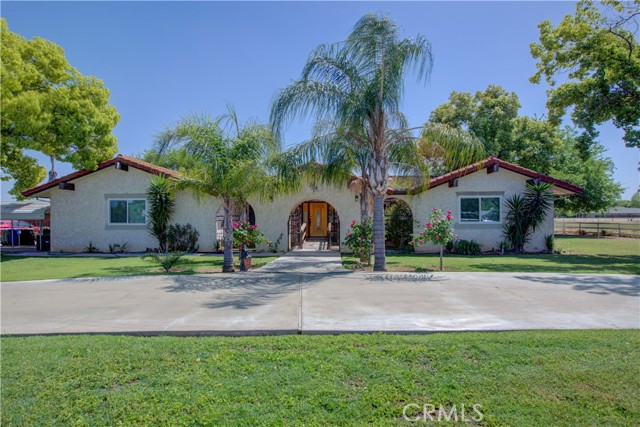 Detail Gallery Image 1 of 47 For 2540 E Childs Ave, Merced,  CA 95341 - 4 Beds | 3 Baths