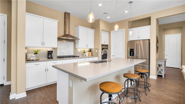 126 Luneta Lane, Rancho Mission Viejo CA: https://media.crmls.org/medias/8df40dd3-df16-4c62-bd46-32c848d3962f.jpg