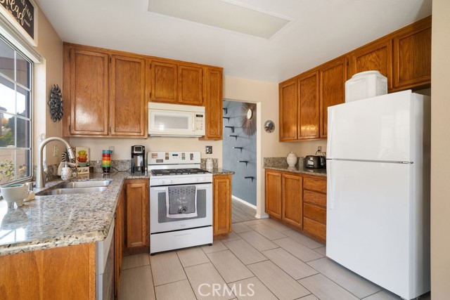 Detail Gallery Image 13 of 32 For 28297 Valombrosa Dr, Menifee,  CA 92584 - 2 Beds | 2 Baths