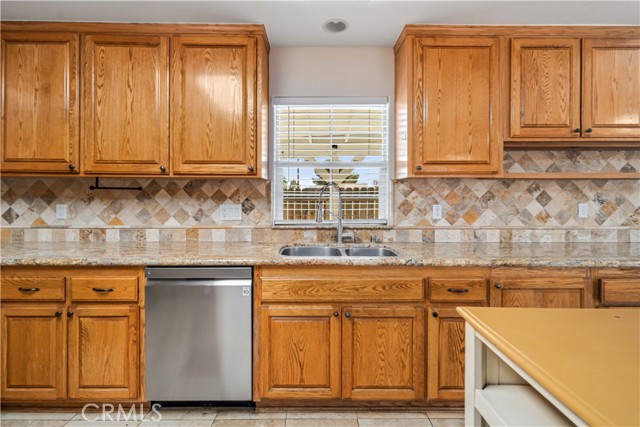 Detail Gallery Image 16 of 38 For 5137 W Avenue L, Quartz Hill,  CA 93536 - 4 Beds | 2 Baths