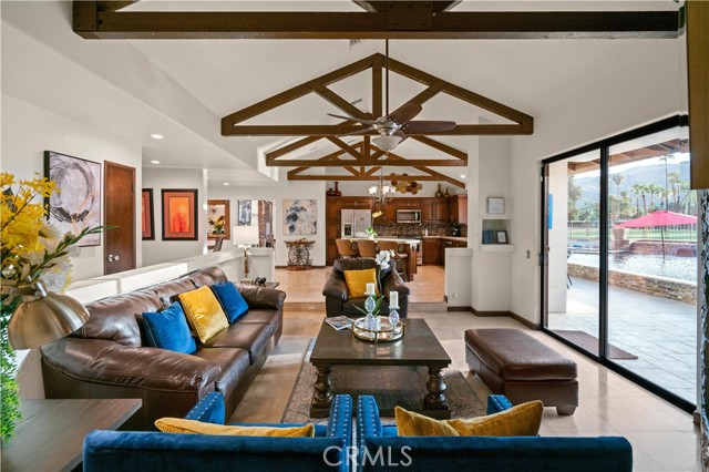 Detail Gallery Image 4 of 42 For 2081 S Bobolink Ln, Palm Springs,  CA 92264 - 5 Beds | 5 Baths