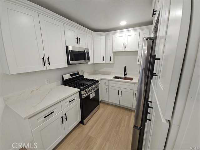2 Bed Home for Sale in Newhall, California