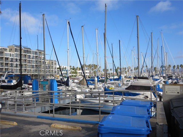 521 Gertruda, Redondo Beach, California 90277, 3 Bedrooms Bedrooms, ,3 BathroomsBathrooms,Residential,Sold,Gertruda,PV17159971