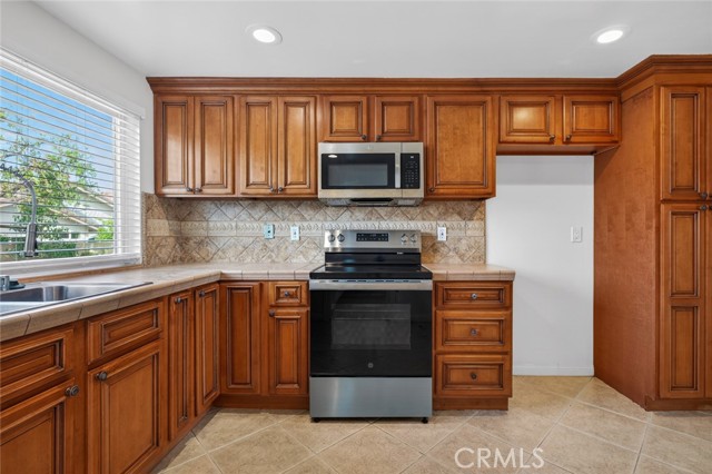 Detail Gallery Image 14 of 48 For 14631 Fir, Irvine,  CA 92606 - 4 Beds | 3 Baths