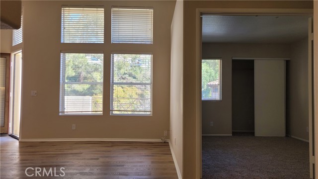 9 Camino Del Oro, Rancho Santa Margarita CA: https://media.crmls.org/medias/8df73e8b-024c-41ad-8bcb-81c998b1e272.jpg