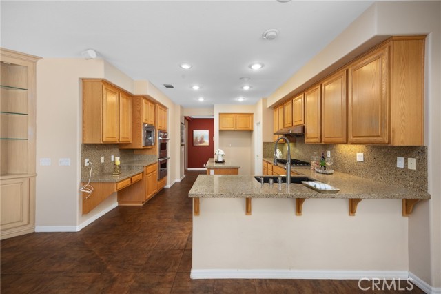 5675 W Overlook Drive, Rancho Cucamonga CA: https://media.crmls.org/medias/8df7c2e4-ebfa-4130-8938-fbeb53855b21.jpg
