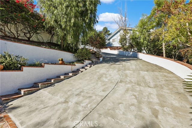 Detail Gallery Image 28 of 31 For 2480 Ardsheal Dr, La Habra Heights,  CA 90631 - 5 Beds | 5 Baths