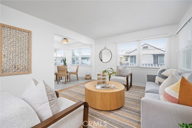 Detail Gallery Image 17 of 31 For 502 36th #B,  Newport Beach,  CA 92663 - 2 Beds | 1 Baths