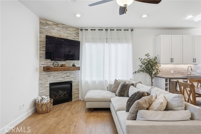 Detail Gallery Image 6 of 26 For 393 S Oak Park Bld, Grover Beach,  CA 93433 - 3 Beds | 2/1 Baths