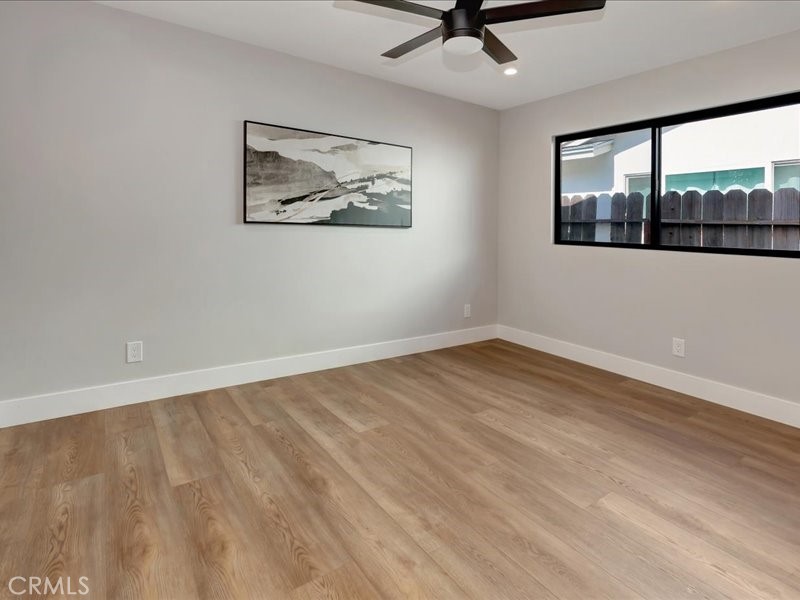 MLS #OC25223093 image #12