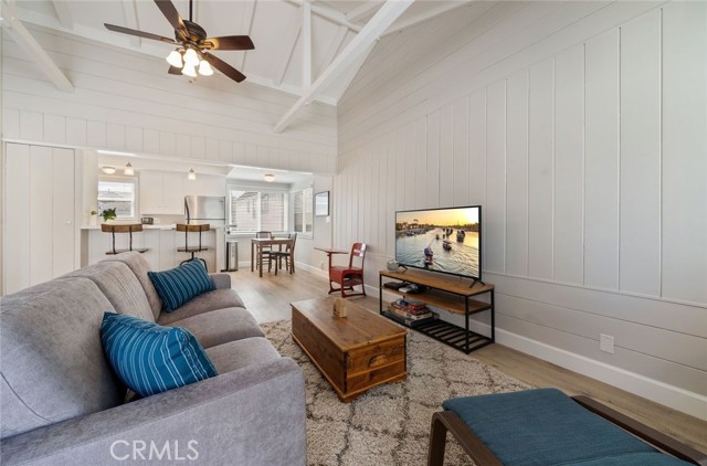 216 Agate Ave, Newport Beach, CA 92662
