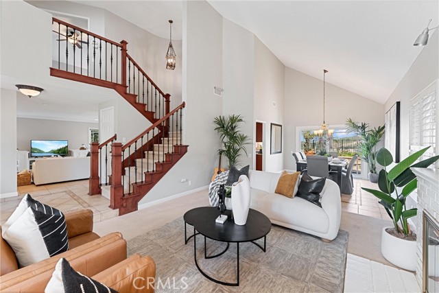 Detail Gallery Image 2 of 37 For 6121 E Breton Cir, Orange,  CA 92869 - 4 Beds | 2/1 Baths
