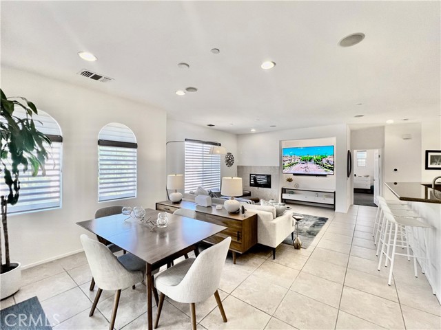 Detail Gallery Image 9 of 41 For 1469 Yermo Dr, Palm Springs,  CA 92262 - 2 Beds | 2 Baths