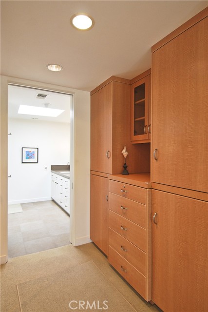 28 Fairway Drive, Manhattan Beach CA: https://media.crmls.org/medias/8dfb18da-829b-4b50-b9f8-24c0a6c1e223.jpg