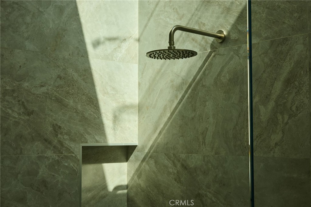 MLS #OC25242053 image #31